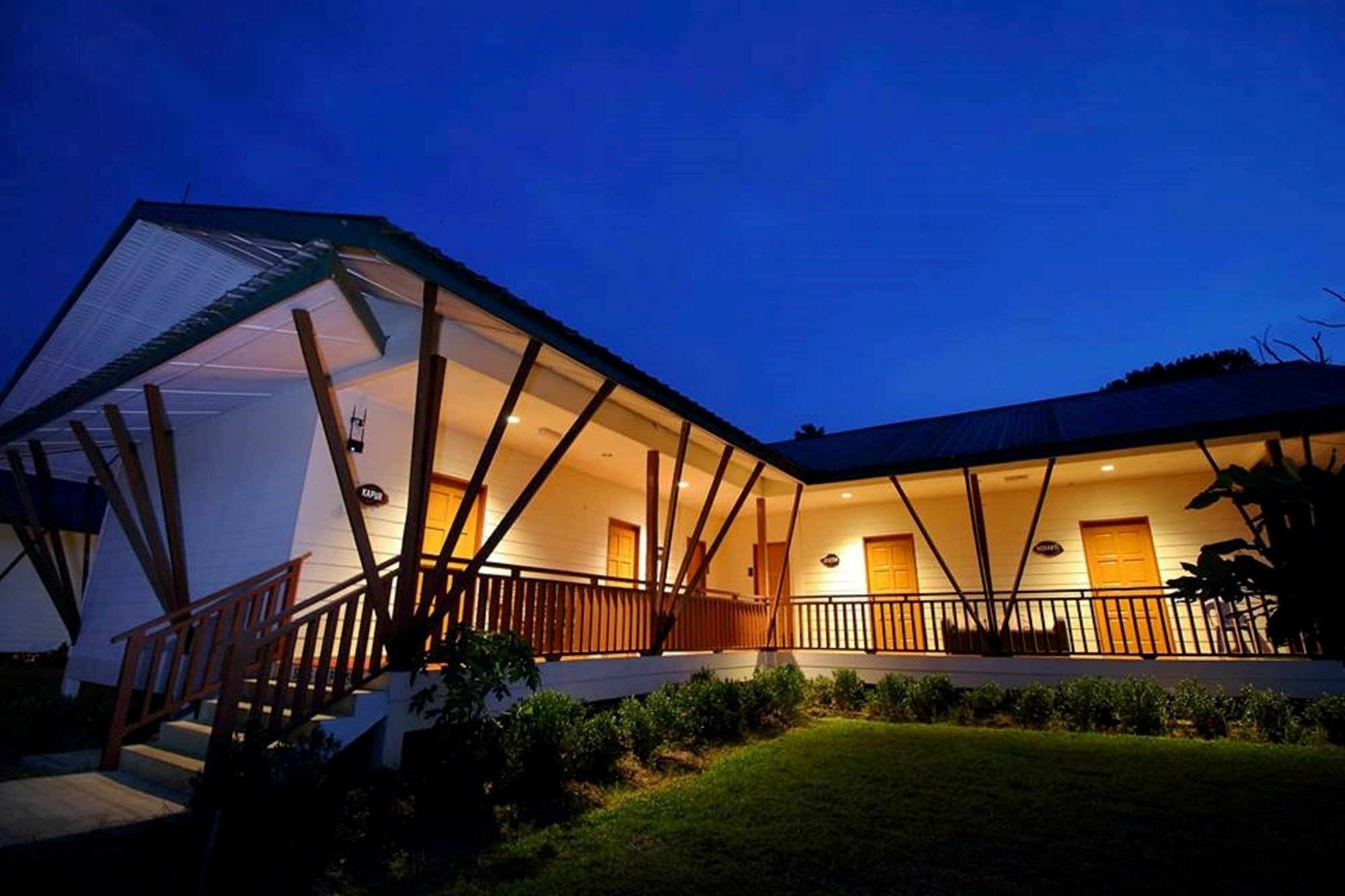 Tanini Sepilok Formerly Known As Nature Lodge Сепилок Екстериор снимка